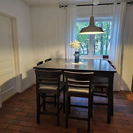 Villa Cozy Family House Tromsø Exterior foto